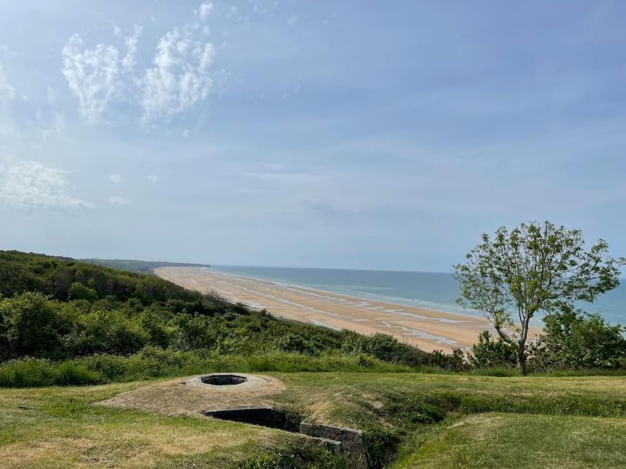Le Cocon De Mahe Lägenhet Port-en-Bessin-Huppain Exteriör bild