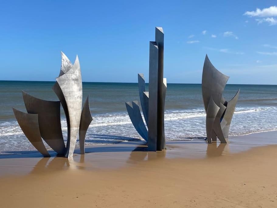 Le Cocon De Mahe Lägenhet Port-en-Bessin-Huppain Exteriör bild